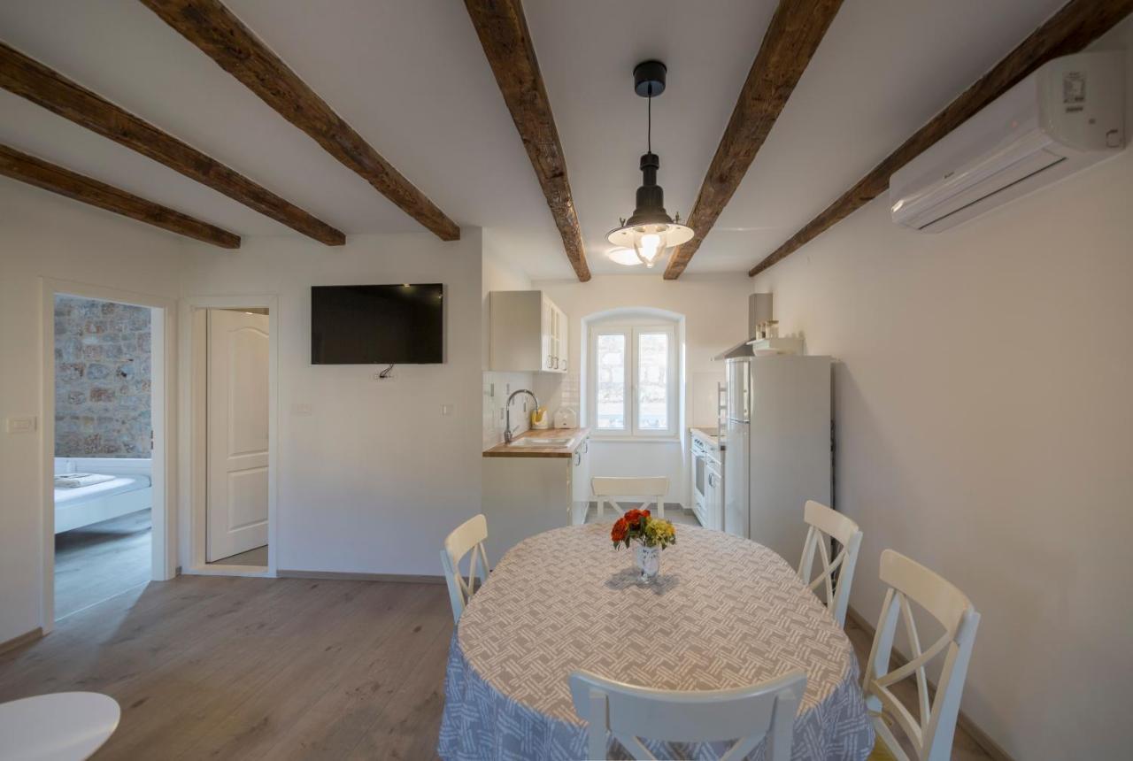 Apartments Bepi 코미자 외부 사진